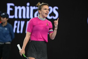 simona-halep-australian-open-01-15-2019-4.jpg