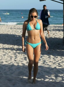 sylvie-meis-in-bikini-on-the-beach-in-miami-12-30-2018-11.jpg
