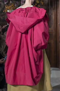 valentino-hc-clp-rs19-0144.thumb.jpg.17c83d9ea6e09ea69fcec83b8d17d303.jpg