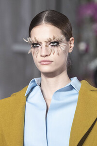 valentino-hc-clp-rs19-0203.thumb.jpg.c30047099bbc703eeaa34fba21521472.jpg
