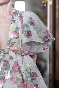 valentino-hc-clp-rs19-0936.thumb.jpg.c75f84bbd397f8dd0deffb6bd5b6179d.jpg