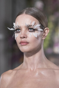 valentino-hc-clp-rs19-1066.thumb.jpg.107d510d5c104d775344dc854b1f7816.jpg