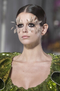 valentino-hc-clp-rs19-1293.thumb.jpg.4983a0f295385732c411e0452f002e54.jpg