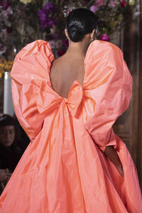 valentino-hc-clp-rs19-1381.thumb.jpg.3b18cae6e2593ff9c5d8fc90d822a2ca.jpg