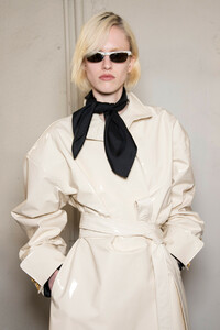 vauthier-hc-bks-v-rs19-8200.thumb.jpg.02298087594a2a009ba5c7e60191b670.jpg