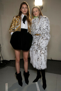 vauthier-hc-bks-v-rs19-8259.thumb.jpg.55c2afc309ab7e7cc8baae38197023ad.jpg