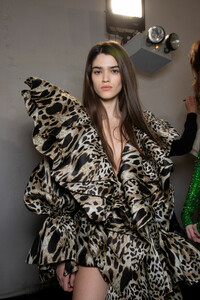 vauthier-hc-bks-v-rs19-8267.thumb.jpg.9c1a4a95dbedc7649eeccbe243876887.jpg