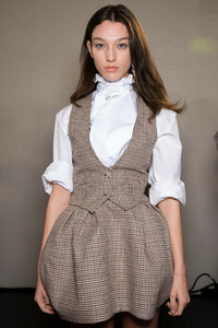 vauthier-hc-bks-v-rs19-8390.thumb.jpg.eb86cb8cac8f0c7f818f7d7b3c83bbd1.jpg