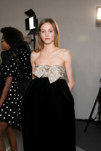 vauthier-hc-bks-v-rs19-8481.thumb.jpg.9410a80807f2b36cc04a7f4842689e0e.jpg