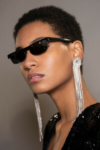 vauthier-hc-bks-v-rs19-8497.thumb.jpg.7bcbf0d104f116ba7c72cfe1f8dbd138.jpg