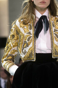 vauthier-hc-clp-rs19-0775.thumb.jpg.8379fd246eb8d48e6937b12c53d2698c.jpg