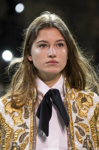 vauthier-hc-clp-rs19-0786.thumb.jpg.756757bcd7bc5bf3c951d9181efa7ea5.jpg