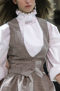 vauthier-hc-clp-rs19-1020.thumb.jpg.da705868d93e3d88b3b68b7ef76c5191.jpg