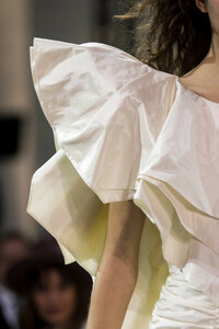 vauthier-hc-clp-rs19-1278.thumb.jpg.6f240d181a8b2fdacb3c11410c73a5b8.jpg