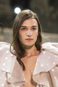 vauthier-hc-clp-rs19-1387.thumb.jpg.d88def8a1dee26bf550acd4de483b30c.jpg