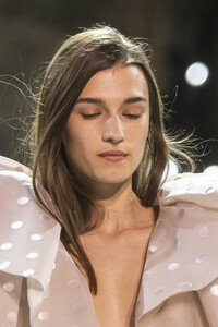 vauthier-hc-clp-rs19-1393.thumb.jpg.5970e1f7db8443e54938c8b01d3949c0.jpg