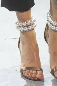 vauthier-hc-clp-rs19-1395.thumb.jpg.cfe187c7fdc6a4c0591f5114395493ee.jpg