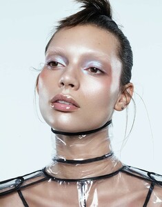 vogue_arabia_jason_kim_004c4ebbb0b17fcae555faa423c87caf183_thumb.thumb.jpg.942541492db90f3f132cd5eebea4d605.jpg