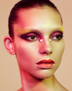 vogue_arabia_jason_kim_005e55cdcf9e1867db0bf868f81218bdd91_thumb.thumb.jpg.6d02e9467776ab895c44ba12ecd7649a.jpg