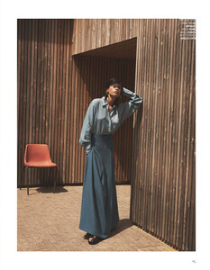 vogue_arabia_june_2017-d06-large-2.jpg