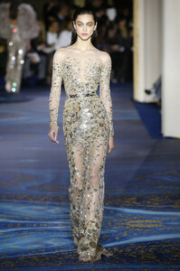 zuhair-murad-couture-spring-2019-paris-fashion-week-pfw-058(1).thumb.jpg.63ce7adf995b6f0e2848fc279b16db40.jpg