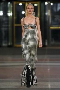 00006-AREA-2019-READY-TO-WEAR.thumb.JPG.96ef943dbd29b1dcc5598f2901d31396.JPG