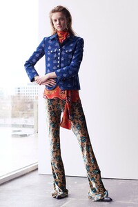00007-chloe-paris-pre-fall-19.jpg