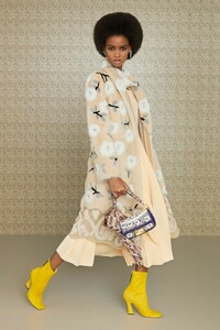 00018-fendi-milan-pre-fall-19.jpg