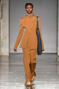 00018-gabriele-colangelo-fall-2019-ready-to-wear-CREDIT-Yannis-Vlamos.thumb.JPG.eddbecd451e766d28ee647be80917ef2.JPG