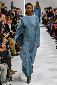 00025-GIADA-FALL-2019-READY-TO-WEAR.thumb.jpg.640809e0e455dea56294821eb464d093.jpg