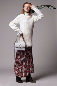 00026-chloe-paris-pre-fall-19.jpg
