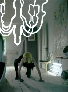 05.jpg