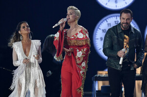 Katy+Perry+61st+Annual+Grammy+Awards+Show+rBWMRm6ZqUIx.jpg