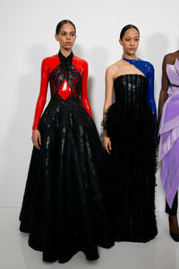 1017630432_givenchy-hc-bks-v-rs19-8820(1).thumb.jpg.23fdb8db91da1cc36f0f5acdc72318f5.jpg