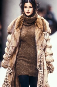 1024931299_Fendi1994WomenRTW21.thumb.jpg.5091d6005a9c16bba60b4545977cc69c.jpg