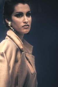 1026209492_GianfrancoFerre1992WomenRTW102.thumb.jpg.3dc7fb045757272b1fd1cc85a2f9dcab.jpg