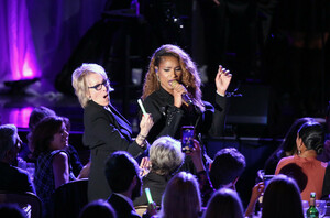 Jennifer+Hudson+Friends+Saban+Community+Clinic+5v_fFFiVSnux.jpg