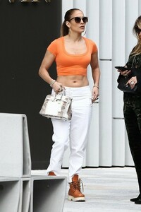          jen150219BZNimage119.jpg