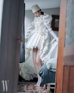 1071807-800w.thumb.jpg.63bd1fc2b7a1441cc2f0938e3aa0ca36.jpg