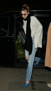          gig160219BZNimage3.jpg
