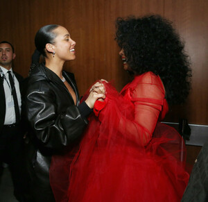 Alicia+Keys+61st+Annual+Grammy+Awards+Grammy+WgOdom5iIKyx.jpg