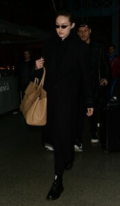          gig150219BZNimage104.jpg