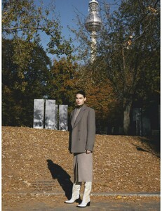 2019-02-01 Elle Sweden magazine-pdf.net-page-016.jpg