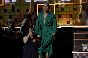Alicia+Keys+61st+Annual+Grammy+Awards+Show+mYjAOPN8o2Qx.jpg