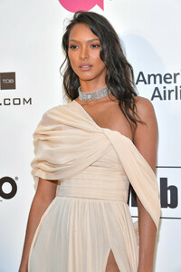 1254153334_LaisRibeiro27thAnnualEltonJohnAIDSFoundationOqxOSaJjieyx.thumb.jpg.d0a361d010615f95f35471db0e02c0b6.jpg