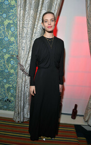 Natalia+Vodianova+Victoria+Beckham+x+YouTube+TZj7B_ybxJnx.jpg