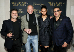 Chanel+Iman+Goes+Around+Comes+Around+Madison+1n9gqLG4t8xx.jpg