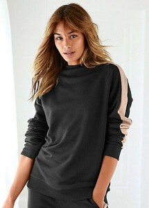 bench-contrast-tape-sweatshirt~75937809FRSP.jpg