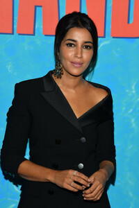Leila+Bekhti+Le+Grand+Bain+Paris+Premiere+fyfH-OCAA2mx.jpg