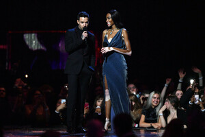 Winnie+Harlow+BRIT+Awards+2019+Show+Q2ddgsFaIEPx.jpg
